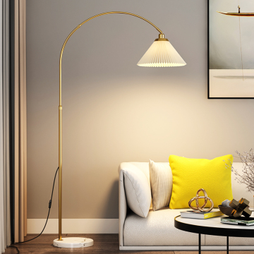 Wholesale Modern Villa Floor Lamp with LED Light and Ostrich Feather Design