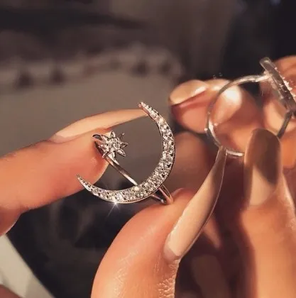 European and American Fashion: Metal Star Moon Ring Inspired by the Diamond Moon Design