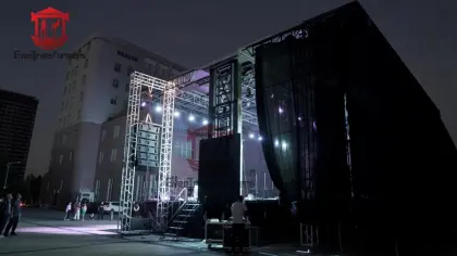 Presidential Campaign Trailer Stage