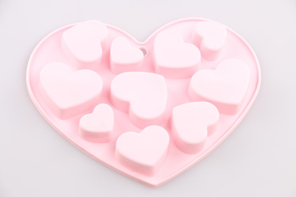 heart shaped cake mold