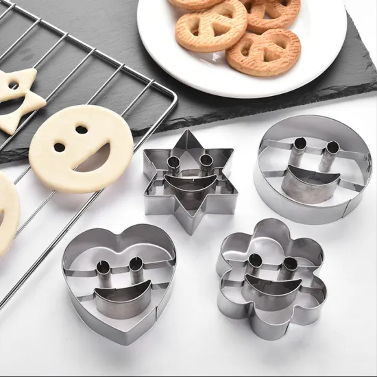 Custom Heart Shaped Biscuit Cookie Mold Cutter: Perfect for Valentine's Day and Beyond