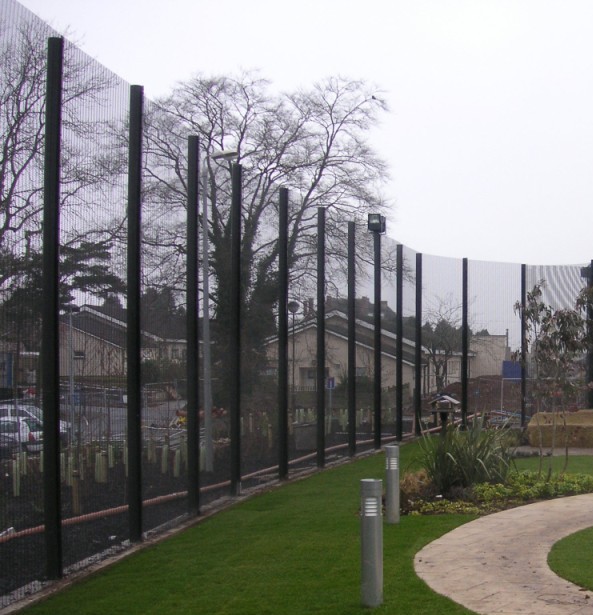 358fence (541)