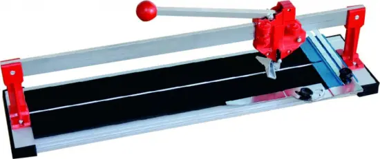 Regular tile cutter with single guiding rod