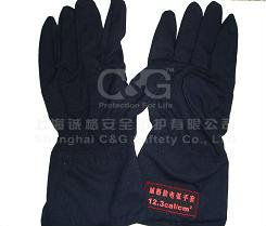 CAT 4, 40 cal electric arc flash and flame retardant protective gloves