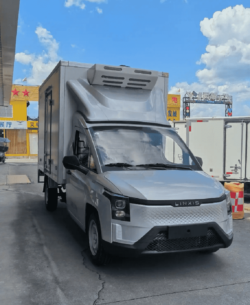 Focusing on Scenario-Based Vehicle Trends! Linli Auto Showcases Industry Adaptability with a Variety of New Energy Vehicles