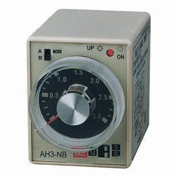 AH3P Time relay, 2VA coil power, -40 to 50°C operating temperature