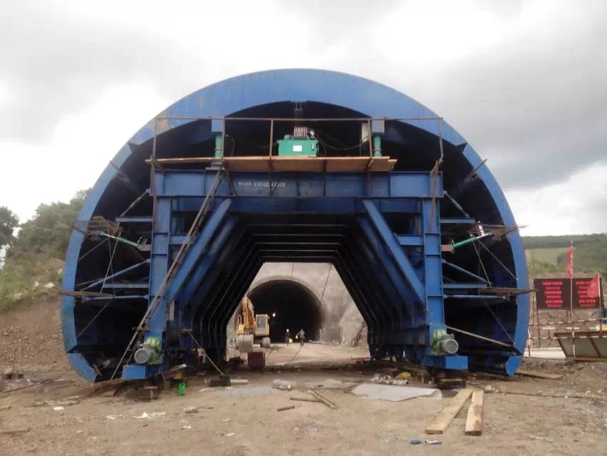 Carrinho de cofragem para túnel rodoviário profissional