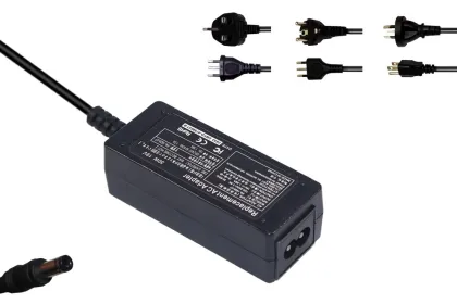 Mini Laptop Power Supply 19V 1.58A for Toshiba