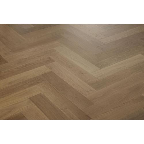 New type herringbone patterned oak wood engineered flooring