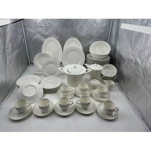 Ceramic tableware for enjoying meals