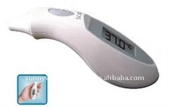 Ear thermometer