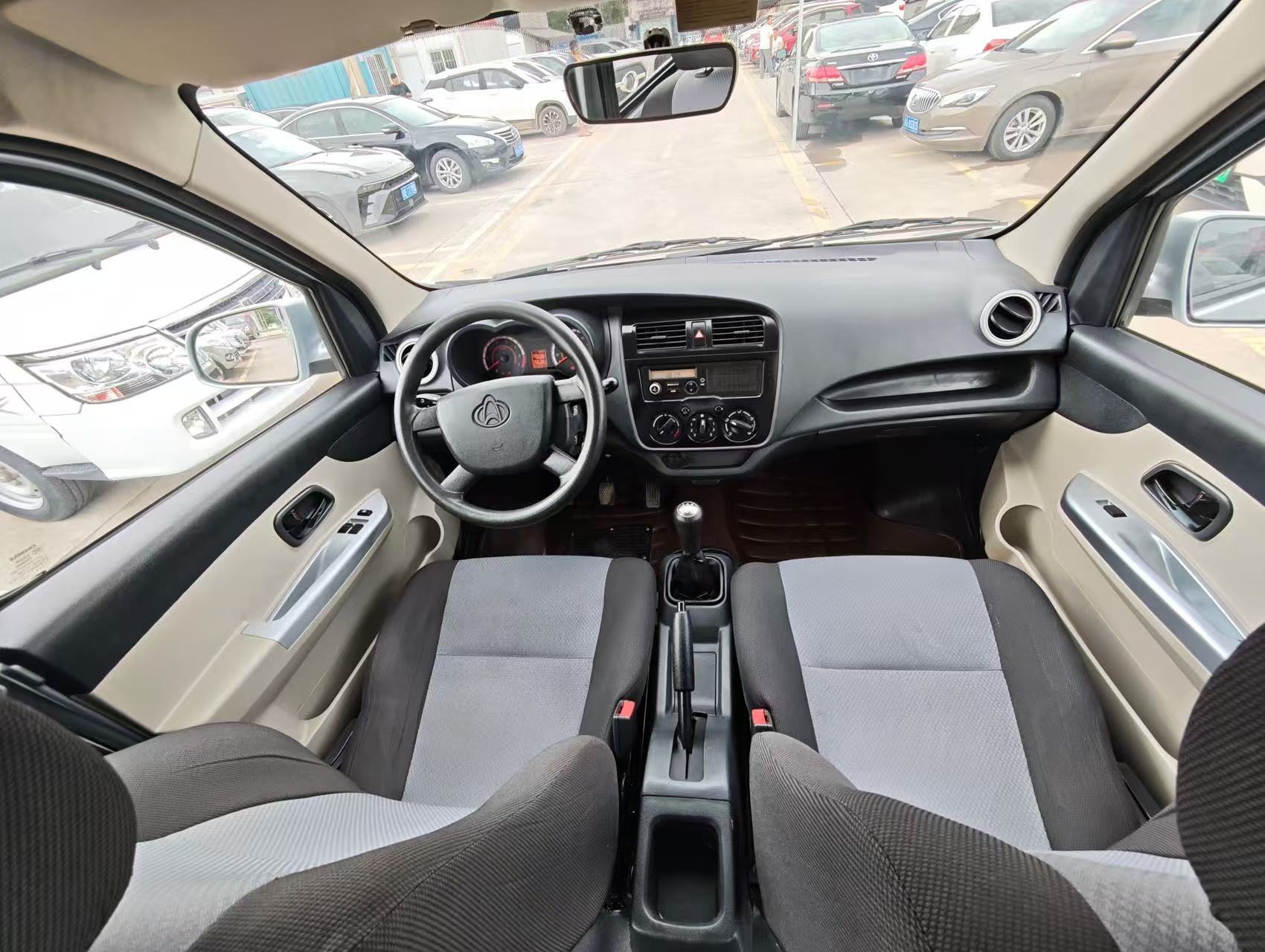 Star 5 Value Edition Passenger Van