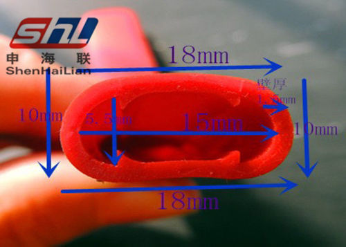 Red Stable Extruded Silicone Rubber Seal Strip , Uv Resistance