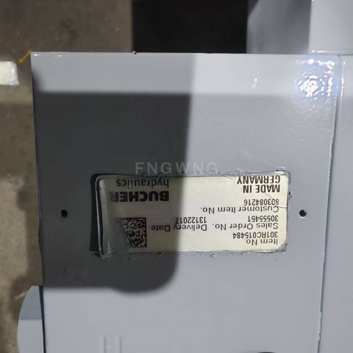 Hydraulic Distribution Main Control Valve For XCMG XR550D