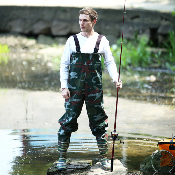 Atmungsaktiven wasserdichten Strumpffuß -Brust -Waders zum Fliegenfischen