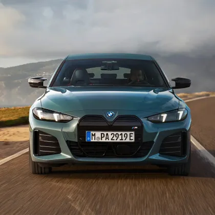 China New Model High Performance New Energy Vehicles: BMW I4 Cheap Electric Cars for Adults