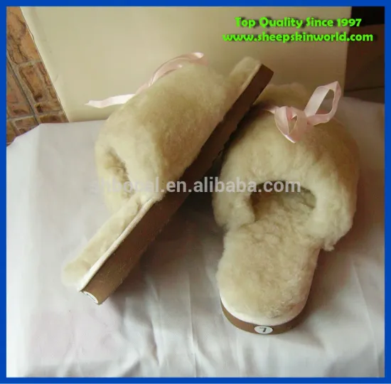popular sheepskin indoor slipper women