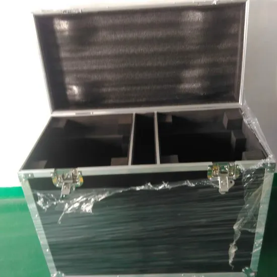 Flight Case with Wheels: Comprehensive Accessories Package for Stage Lighting Equipment, Including Par Lights and Moving Head Lights