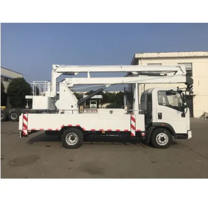 SINOTRUK HOWO 4X2 Elevating Aerial Work Platform Crane Truck