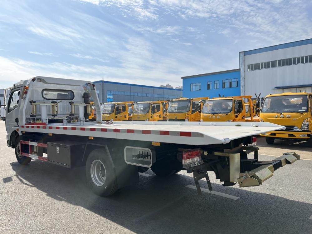 Dongfeng 4x2 Flatbed Wrecker Tow Trucks For Sale 3 Jpg