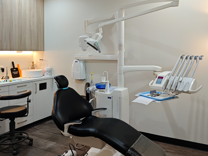 The Application of Oil-Free Scroll Air Compressors in Dental Clinics