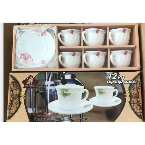 Elegante Form Kaffeetassen und Untertassen