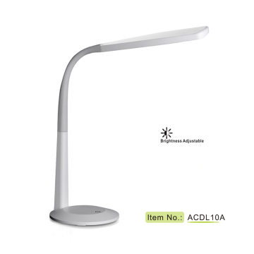 High Quality 3-Level Dimmable 6W LED Desk Lamp for Reading and Study