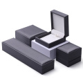 Luxus schwarzes Lederring -Halsketten Velvet -Schmuckschatulle