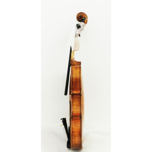 Figura profesional natural Viola hecha a mano