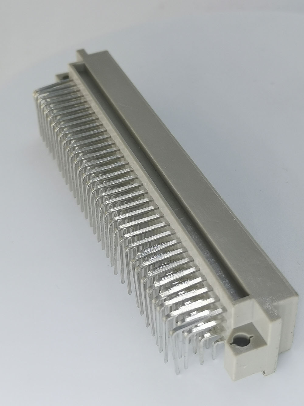 Connecteurs de 128 broches de type C mâle IEC 60603-2