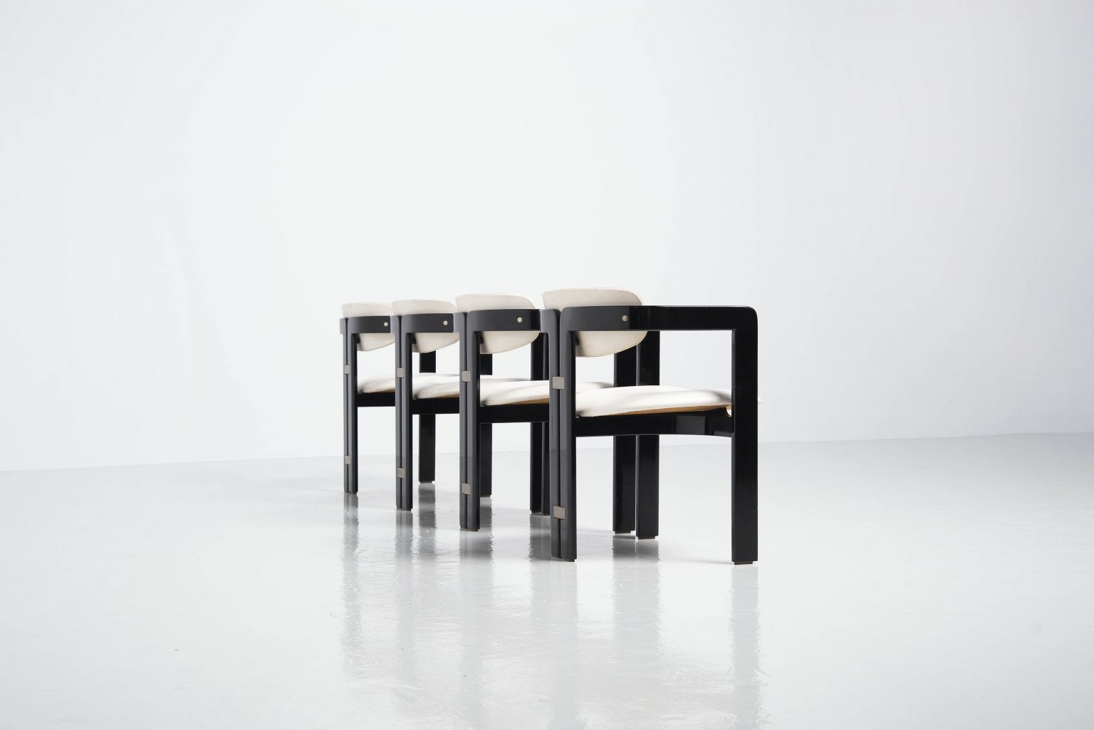 Augusto Savini dining chair "Pamplona" Augusto Savini dining chair "Pamplona"
