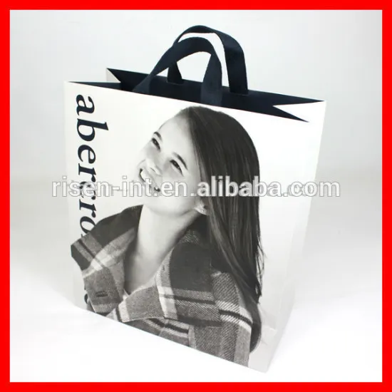 Fashion garment paper bags for wholesale