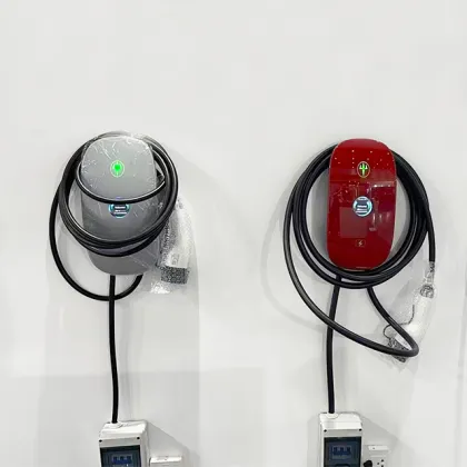 Factory Direct 7kW Wallbox EV Charger: Ideal Household Accessory for Tesla Electric Car Owners