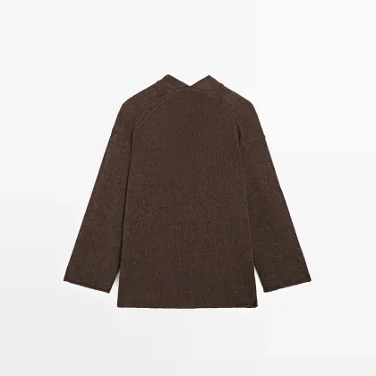 Women's casual and lazy style loose V-neck fine knit cardigan