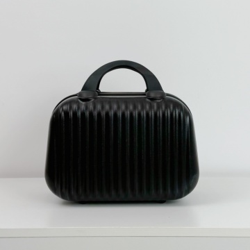 منظم مستحضرات التجميل الأنيق للاستخدام اليومي