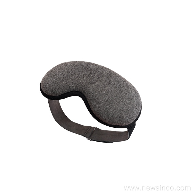 Portable size eco-friendly heated eye mask