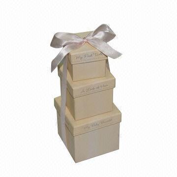 Gift Box with Ribbon, Multipurpose, Matte Lamination, Soil Stamping, Various Shapes and Colors