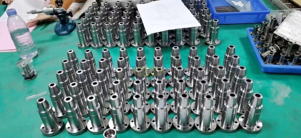 Chinese Manufacturer And Supplier Of Injection Molding Mold Parts Thread Grinding Core