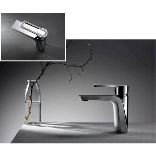 Basin Faucet with grain at surface