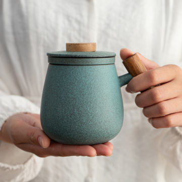 Big Belly Bluestone Glaze Mug مع مرشح فصل ماء الشاي للمكتب والمنزل