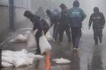 Porte de barrière de sacs d&#39;inondation activé pour la maison