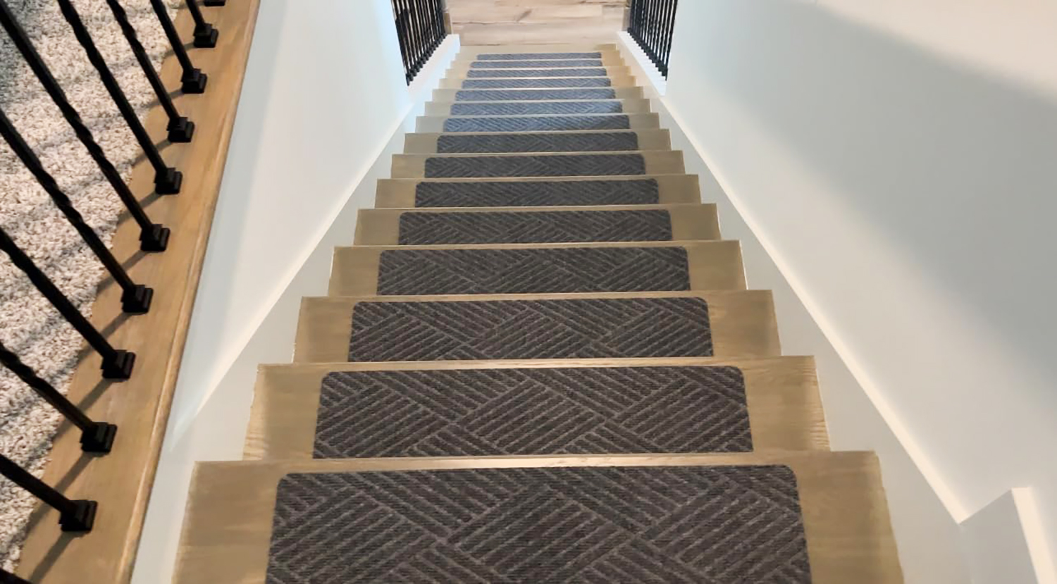 Non-Skid Carpet Treads 03 (45)
