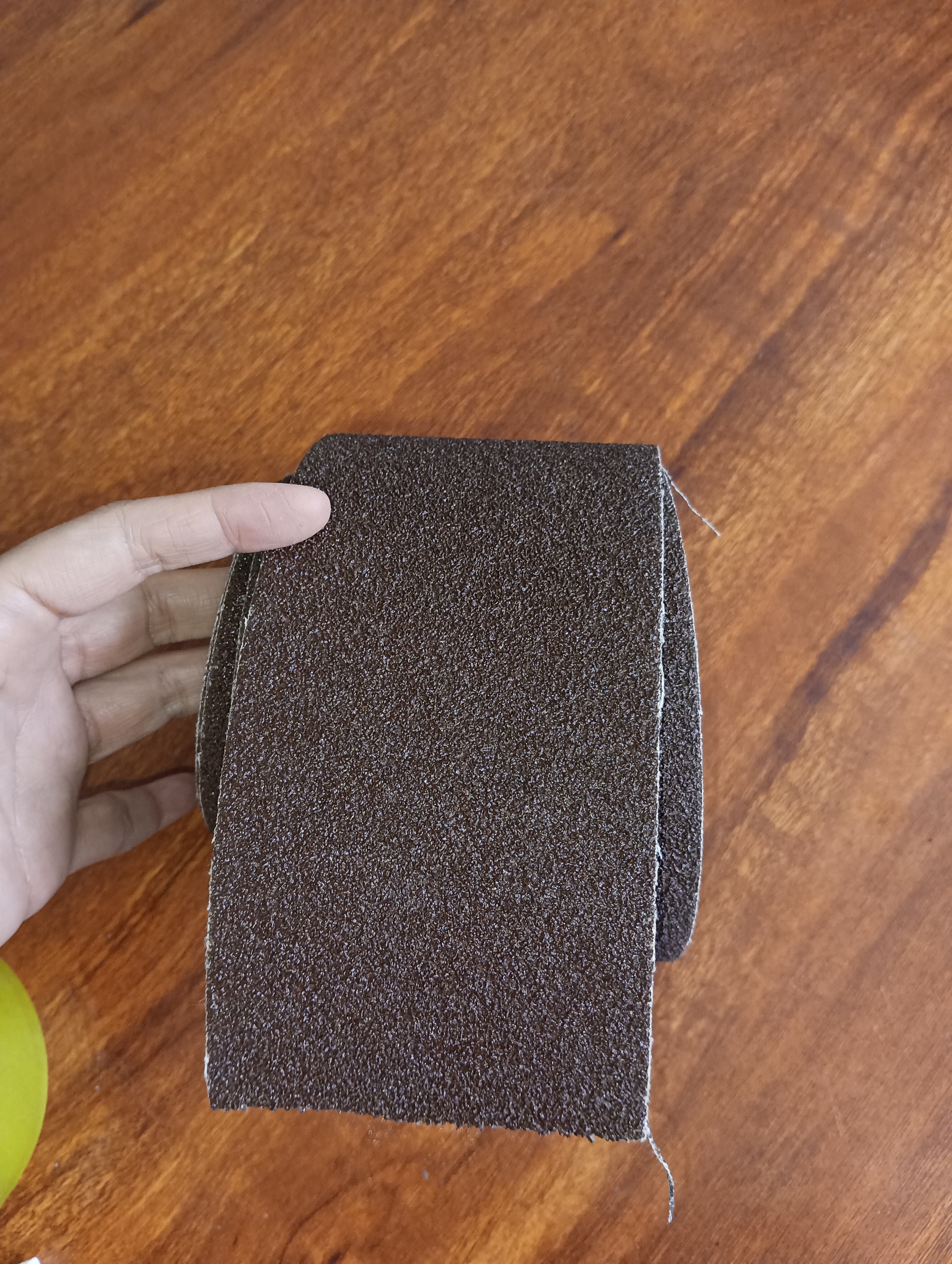 Aluminum oxide belt