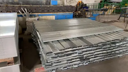 Straight color steel plate