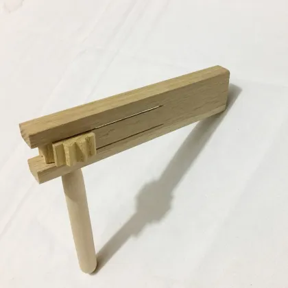 Rotatable Wood Castanet: An Innovative Orff Musical Instrument C02280