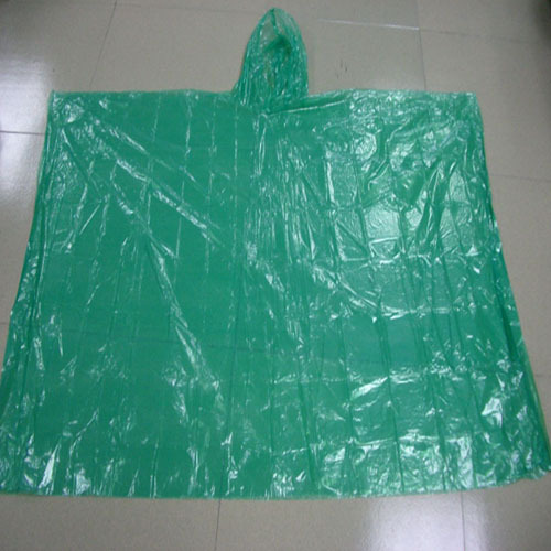 Disposable transparent rain poncho