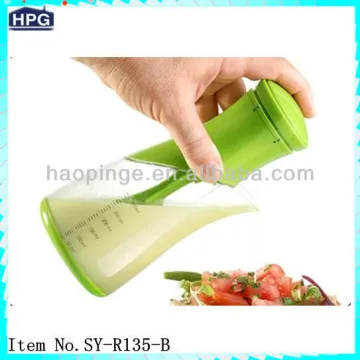 salad mixer bottle