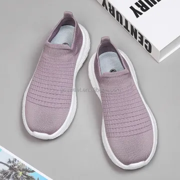 Large Size Lightweight Casual Sports Running Shoes with Breathable Fly-woven Material and Wear-Resistant Design