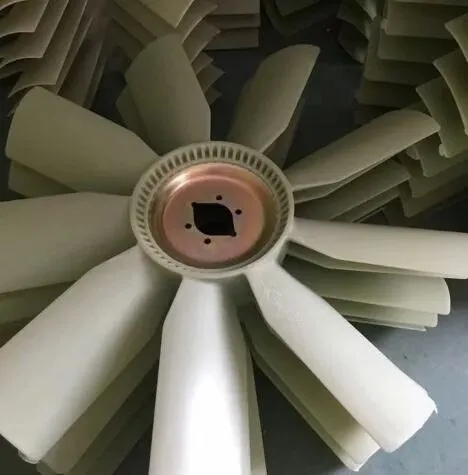 Blade Engine Cooling Fan Assembly for Freightliner Heavy Duty Trucks