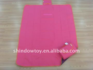 Waterproof fleece picnic blanket with custom logo